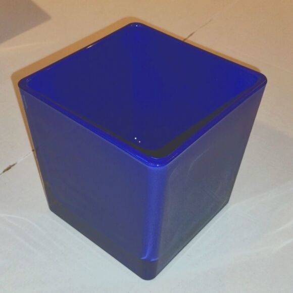 Cobalt Blue Glass Square Vase Heavy Duty Glass - Picture 4 of 6